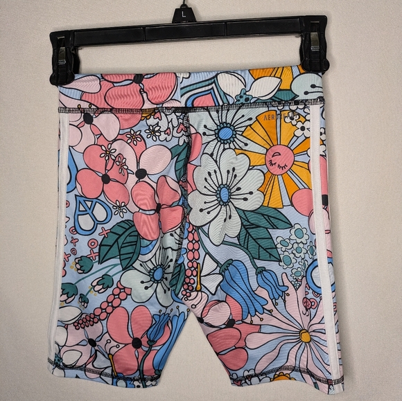 ADIDAS GIRLS Clear Sky 70’s Print Bike Shorts Size M 10/12 - Picture 2 of 8